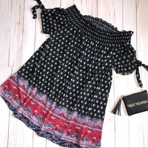 Bobbie Brooks Off-the-Shoulder top